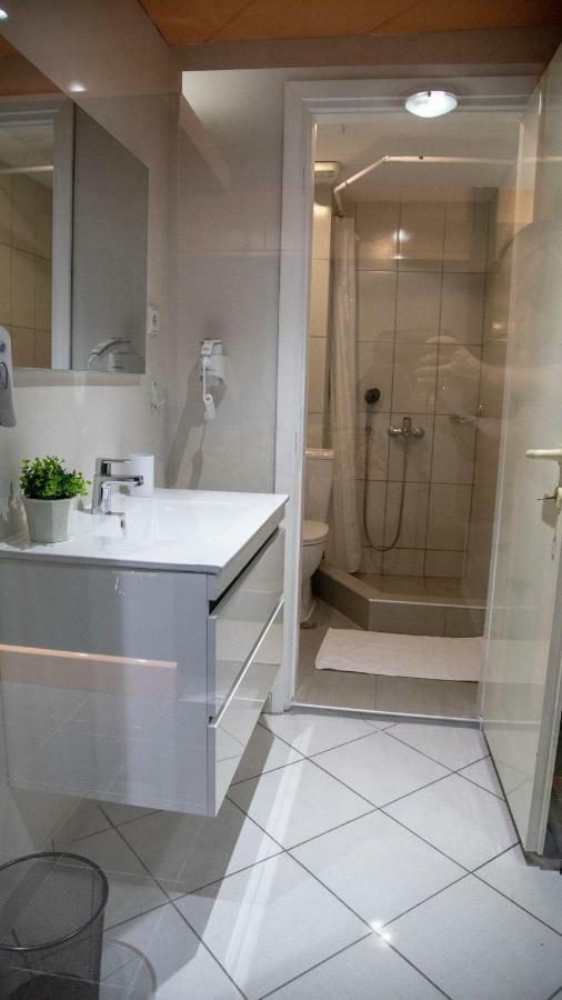 Christine'S Downtown Suites Kavala Extérieur photo